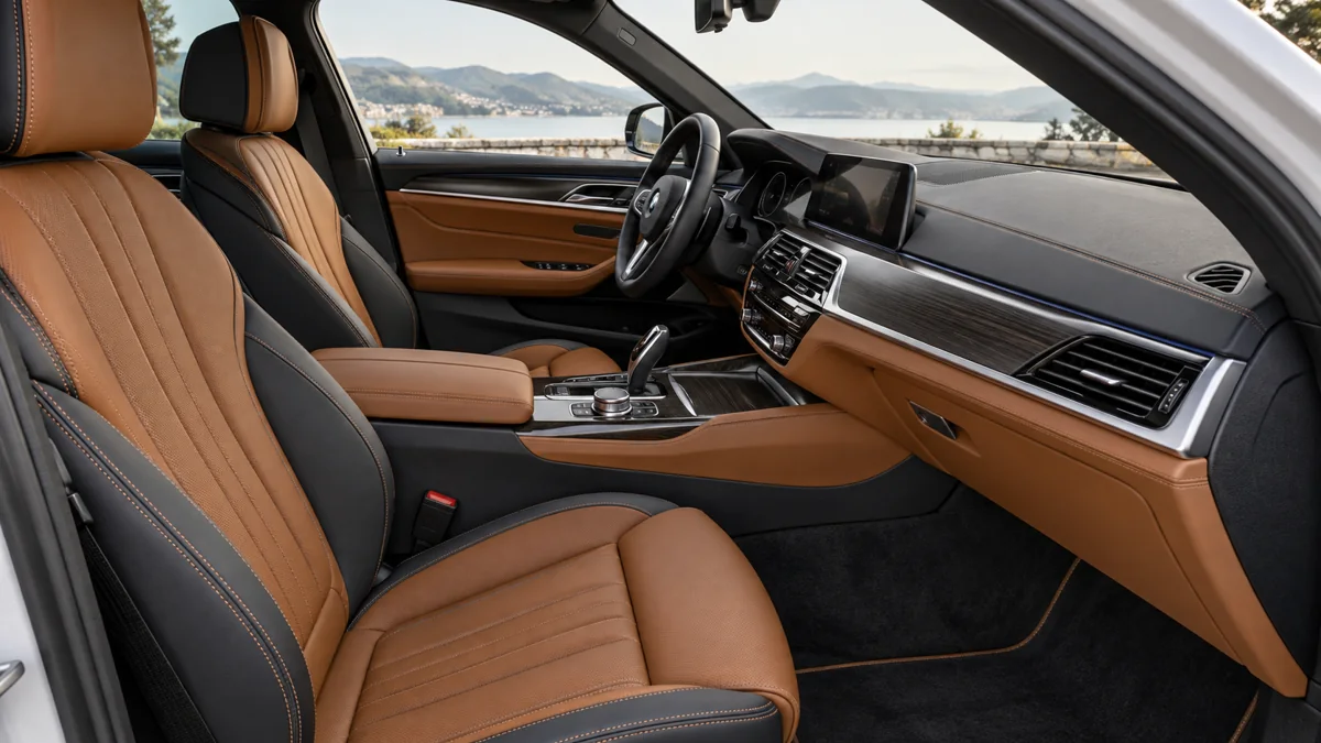 Gợi ý phối ghế BMW 5 Series