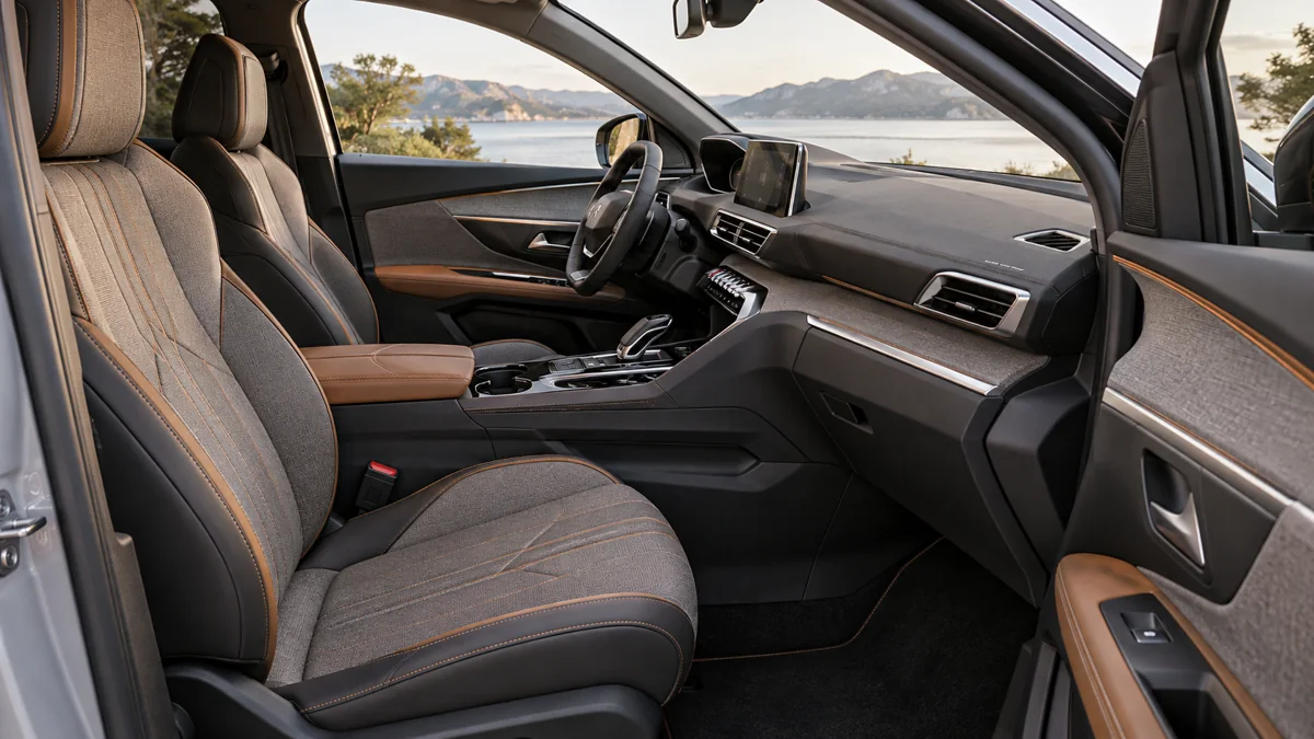 Gợi ý phối ghế Peugeot 5008
