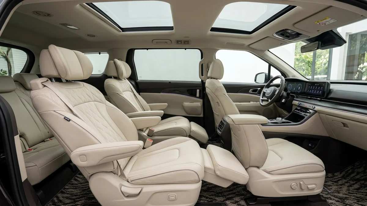 Nâng cấp nội thất hàng ghế Captain thương gia xe Hyundai Custin và Stargazer tại MORCAR