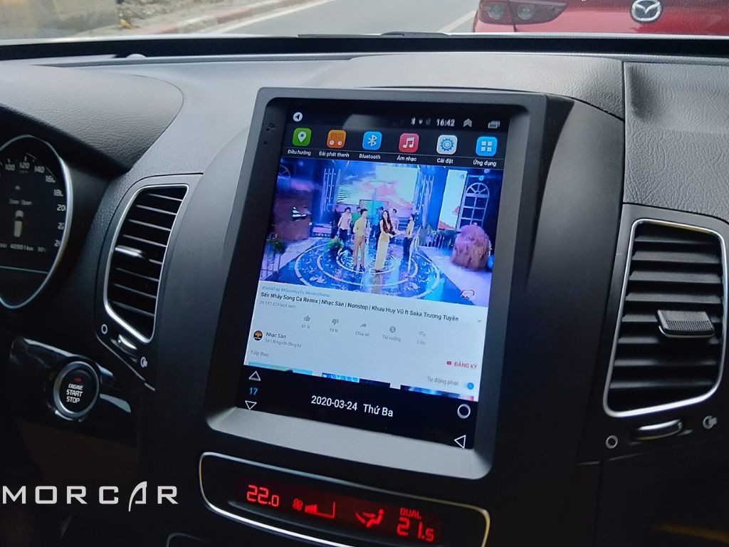 TESLA SORENTO 2015-2019 (10.4")