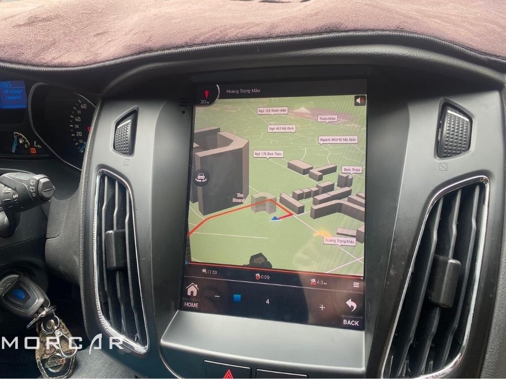 Màn hình Tesla Ford Focus