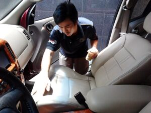 Bảo dưỡng da nội thất ô tô