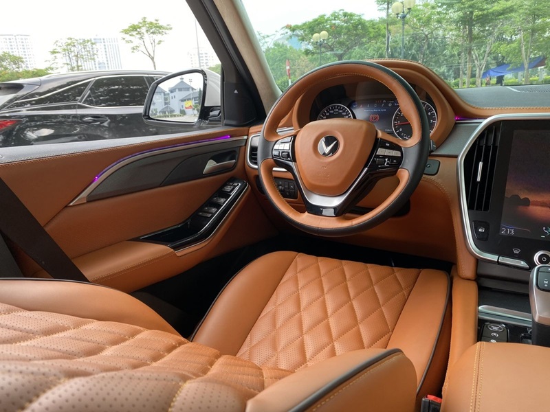 Phục hồi nội thất ô tô bạc màu