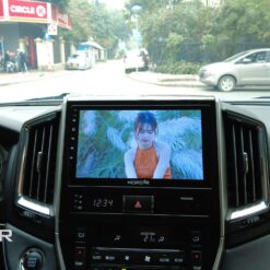 TOYOTA LAND CRUISER 2016-2020 (10 inch)