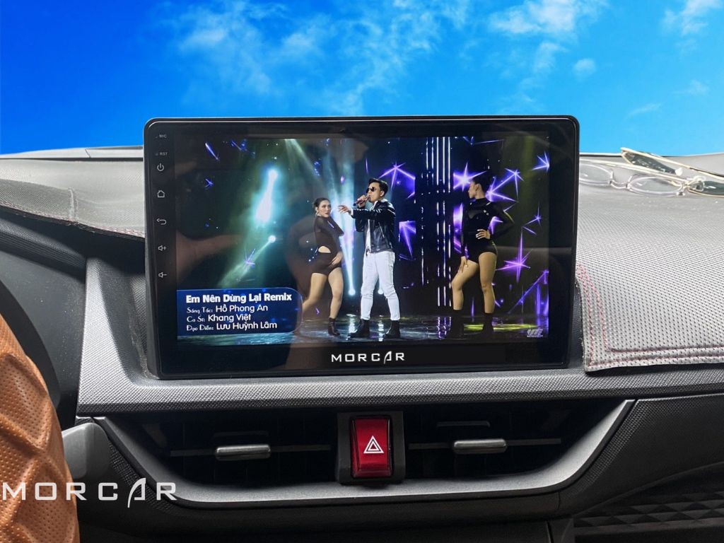 Màn hình android 10 inch cho xe Toyota Avanza Morcar M7862