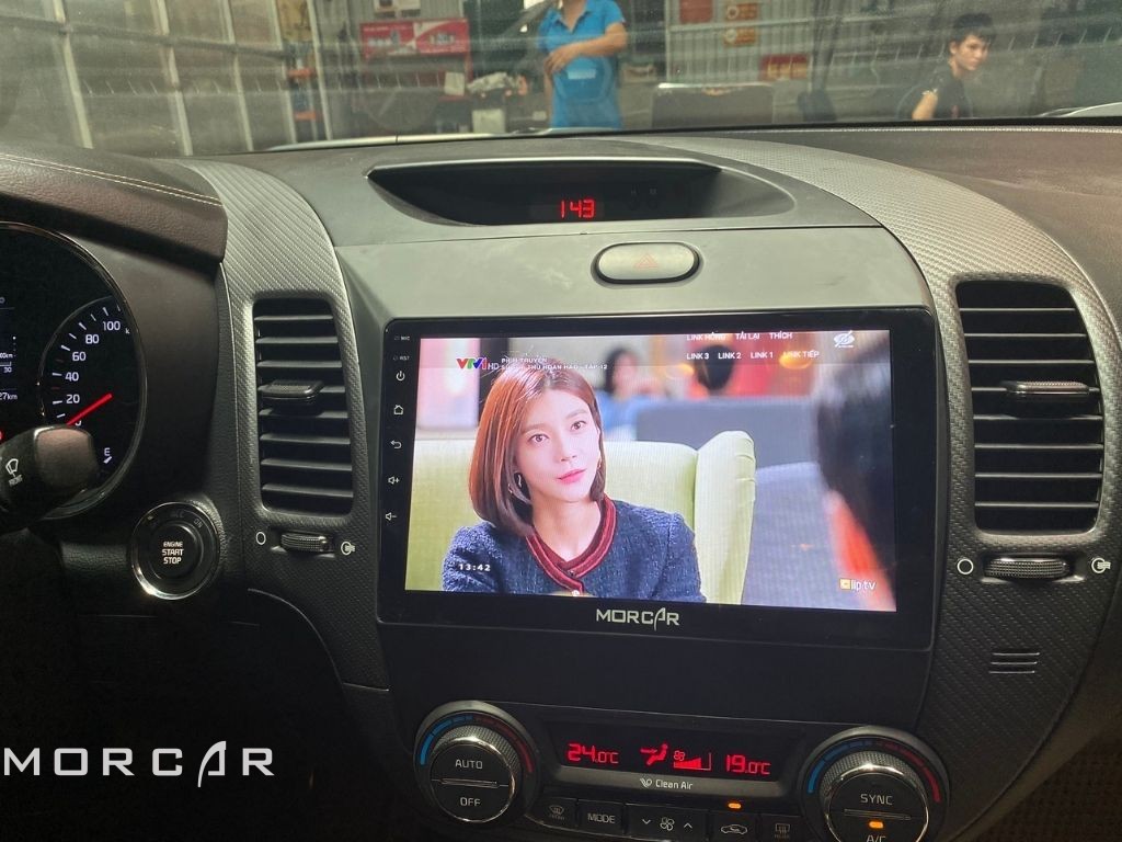 Giải trí đa kênh trên màn hình android kia Cerato 2013-2017