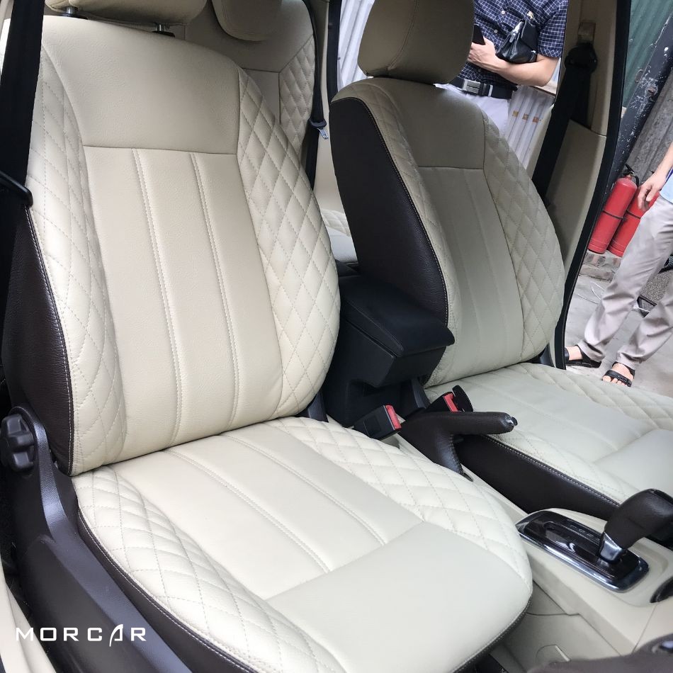 BỌC GHẾ DA Ô TÔ 4 CHỖ TẠI HÀ NỘI