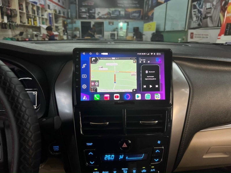 Màn hình ô tô thông minh